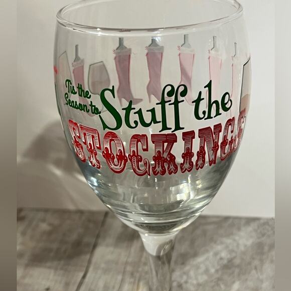 NWOT Christmas wine glasses, set of 4 - Picture 7 of 8
